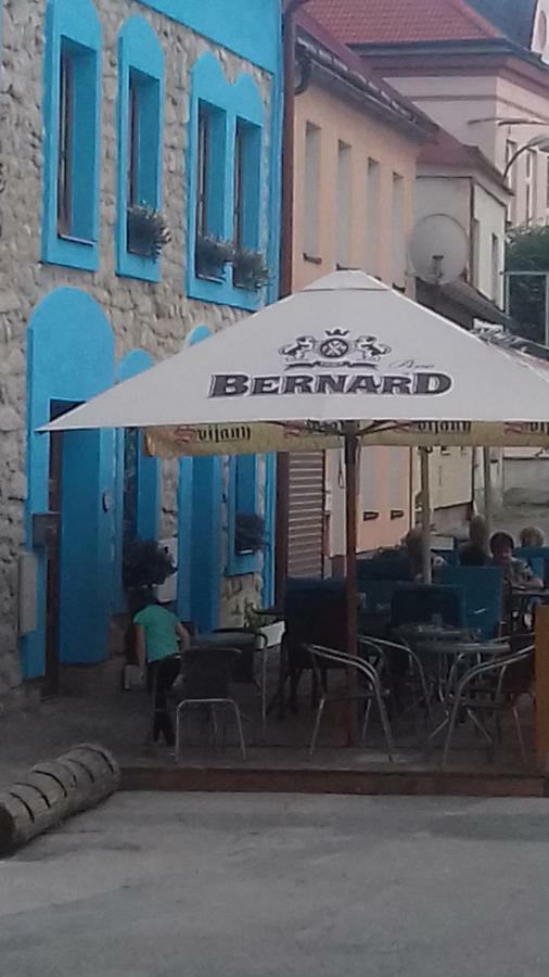 Penzion L'Isola Kunžak Eksteriør bilde